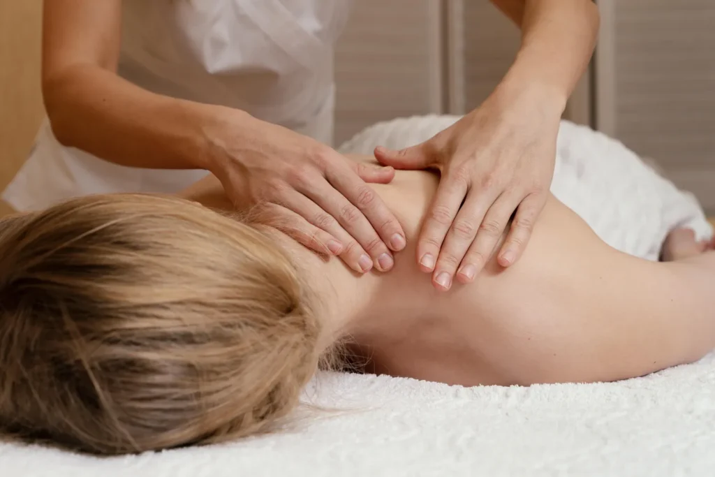 Masaz relaksacyjny - chwila relaksu i ukojenia w Carella Ritual Sochonie